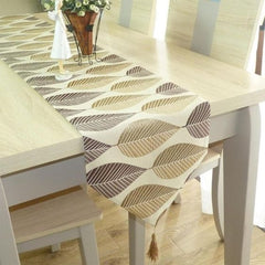 Modern European Simple Table Runner
